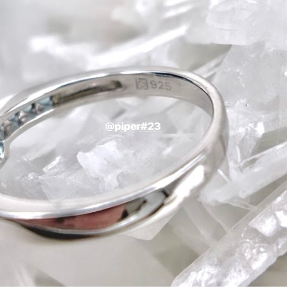 Brazilian Blue Topaz 2 1/2-carat Gemstone Sterling Silver Ring -size 9 - Picture 10 of 11